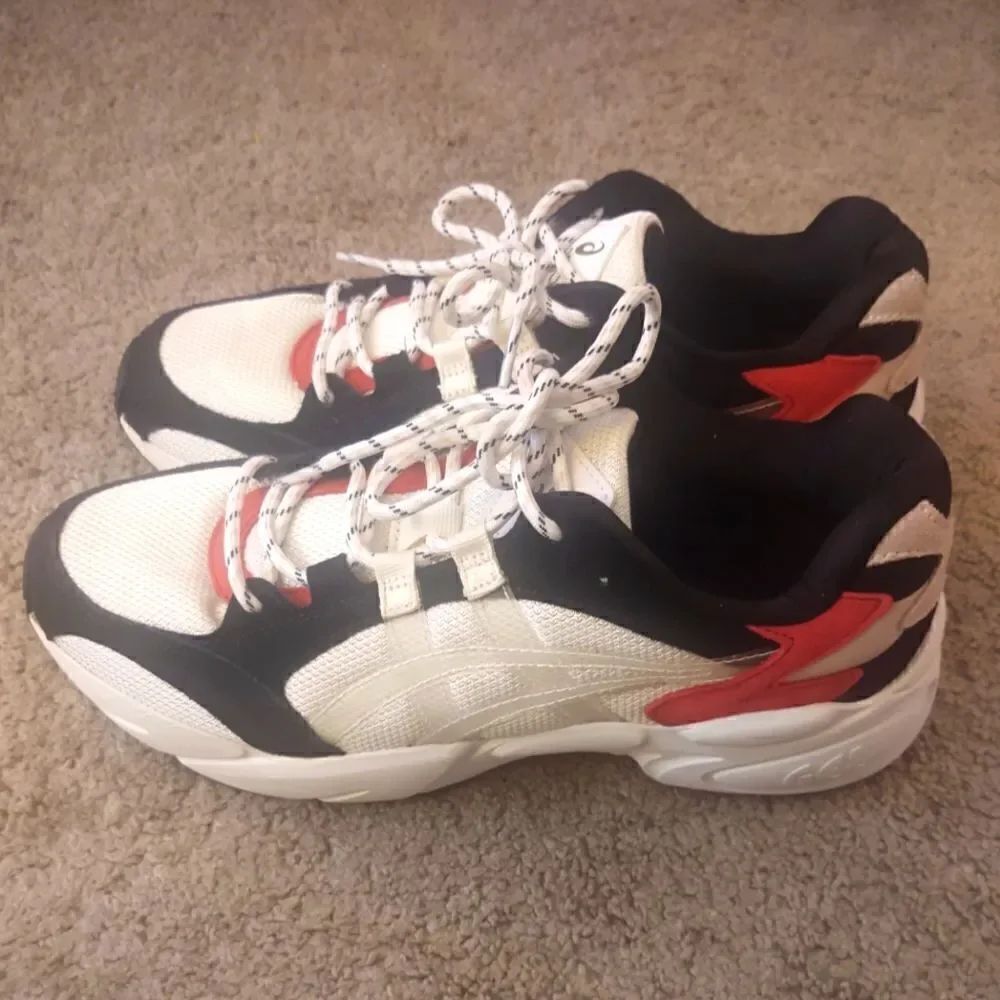 Asics Kyoto Gel BND Men's Size 9.5 White/Red/Black PRE-OWNED